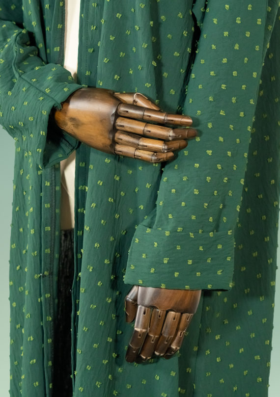 Abaya mit Punktmuster