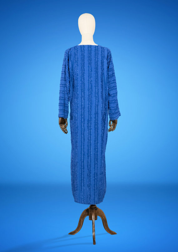 Abaya with Textured Line-Patterned 5 Abaya with Textured Line-Patterned Abaya with Textured Line-Patterned