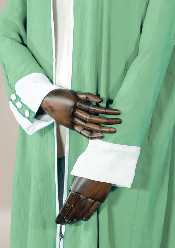 Abaya mit weißen Details an den Ärmeln 24 Abaya mit weißen Details an den Ärmeln Abaya mit weißen Details an den Ärmeln