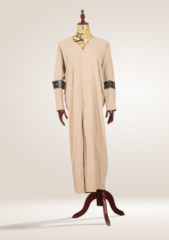 Abaya mit brauner Stickerei