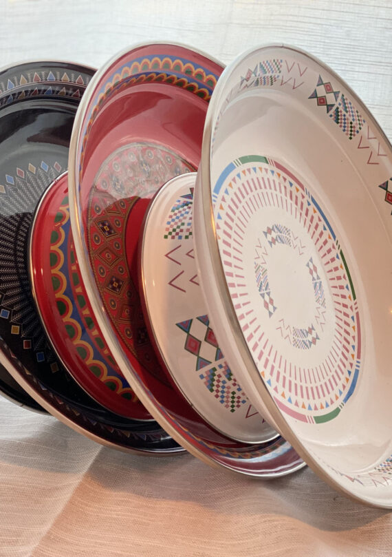 Service Plate with Traditional Design (White)